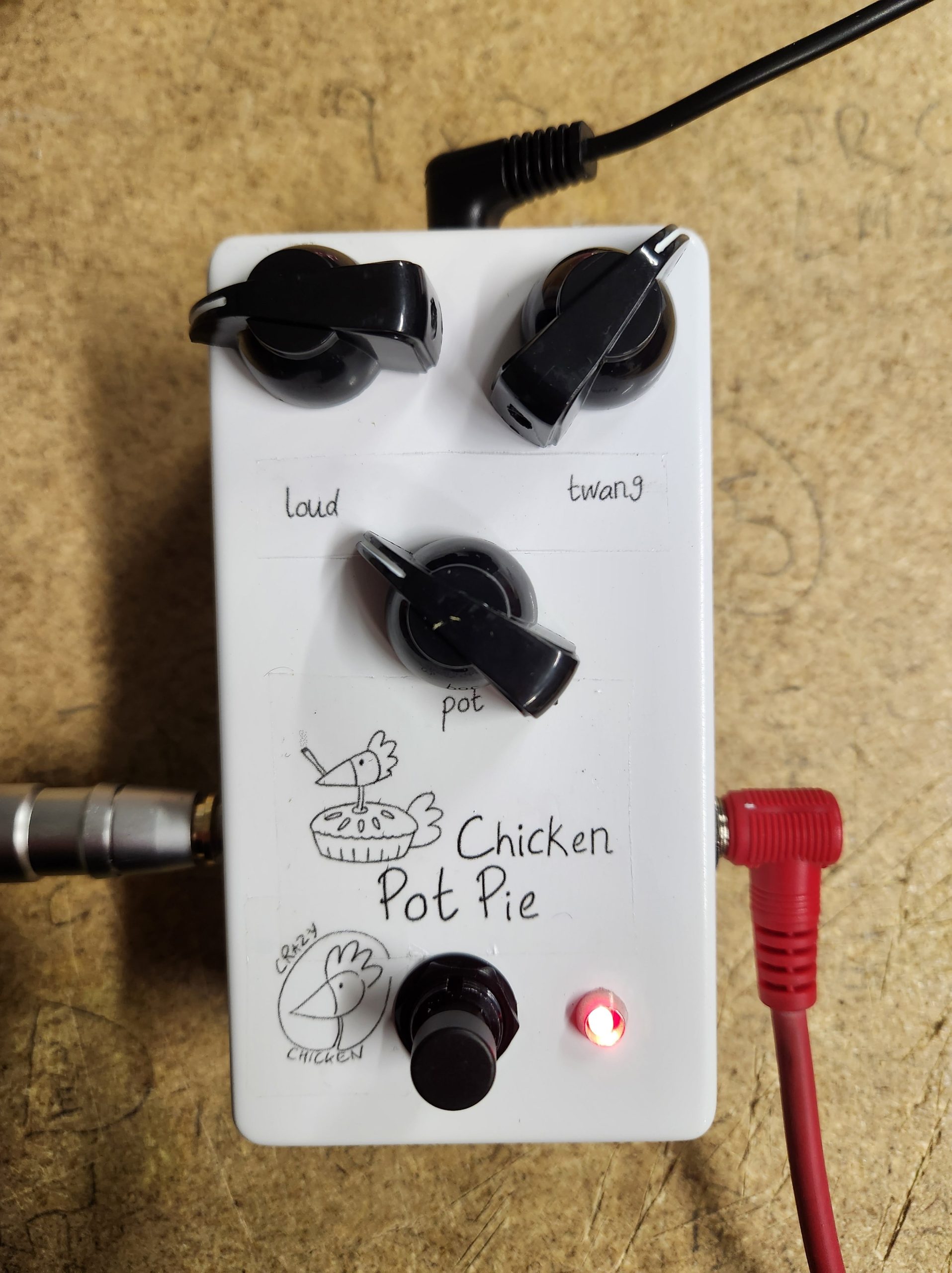 DIY Elextro-Harmonix Big Muff clone called the Chicken Pot Pie.